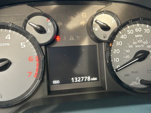 Used 2014 Toyota Tundra SR image 16