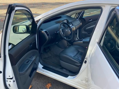 Used 2004 Toyota Prius image 11