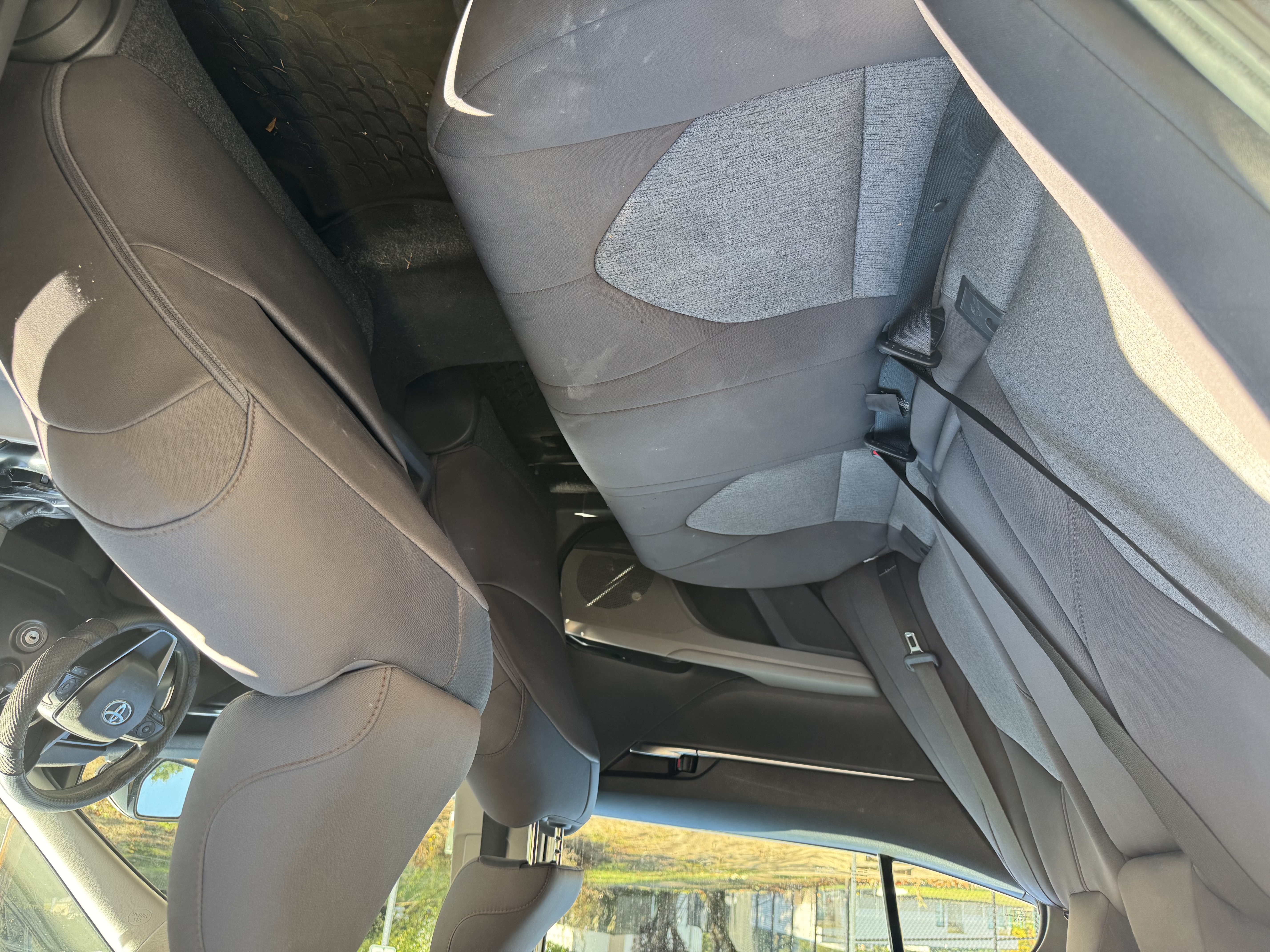 Used 2019 Toyota Camry LE FWD image 27