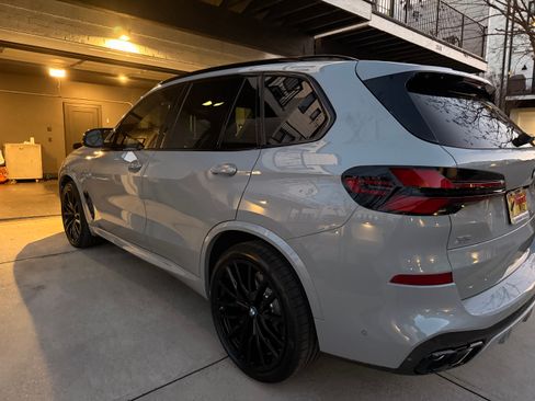 Used 2026 BMW X5 M60i image 4