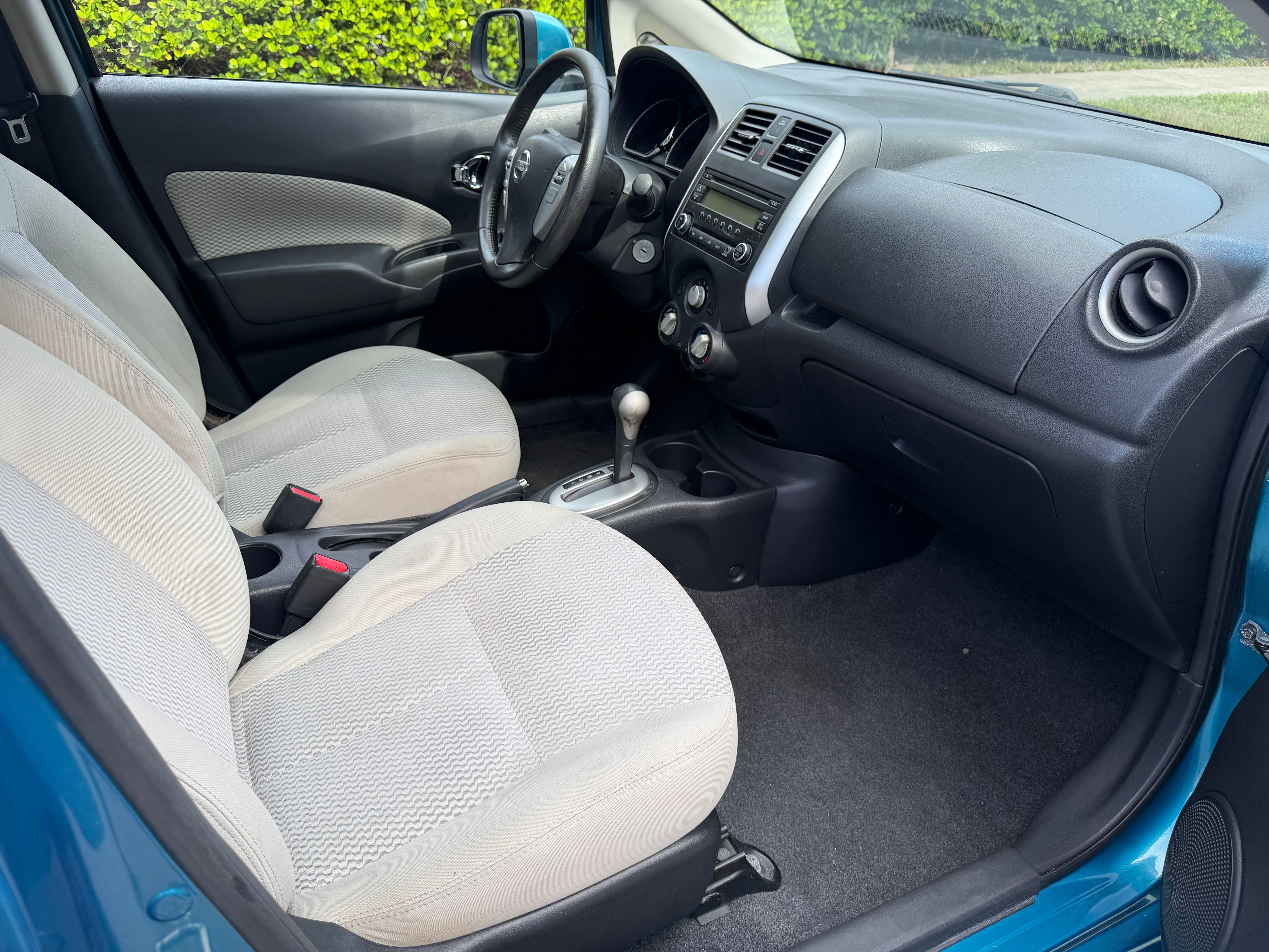 Used 2014 Nissan Versa Note SV FWD image 12
