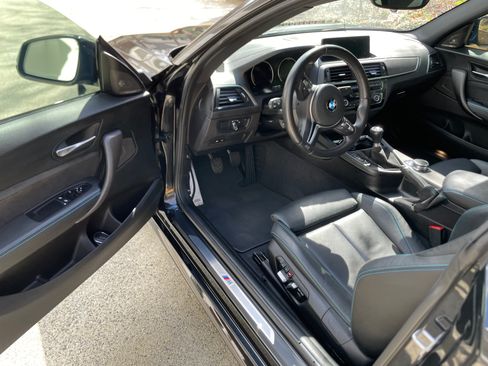 Used 2018 BMW M2 image 10