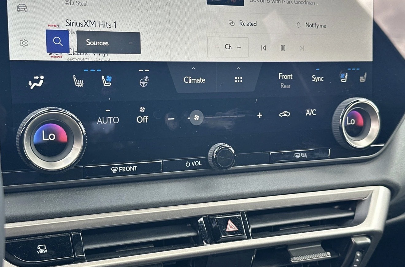 Used 2025 Lexus RX 350h w/ Convenience Package AWD/4WD image 8
