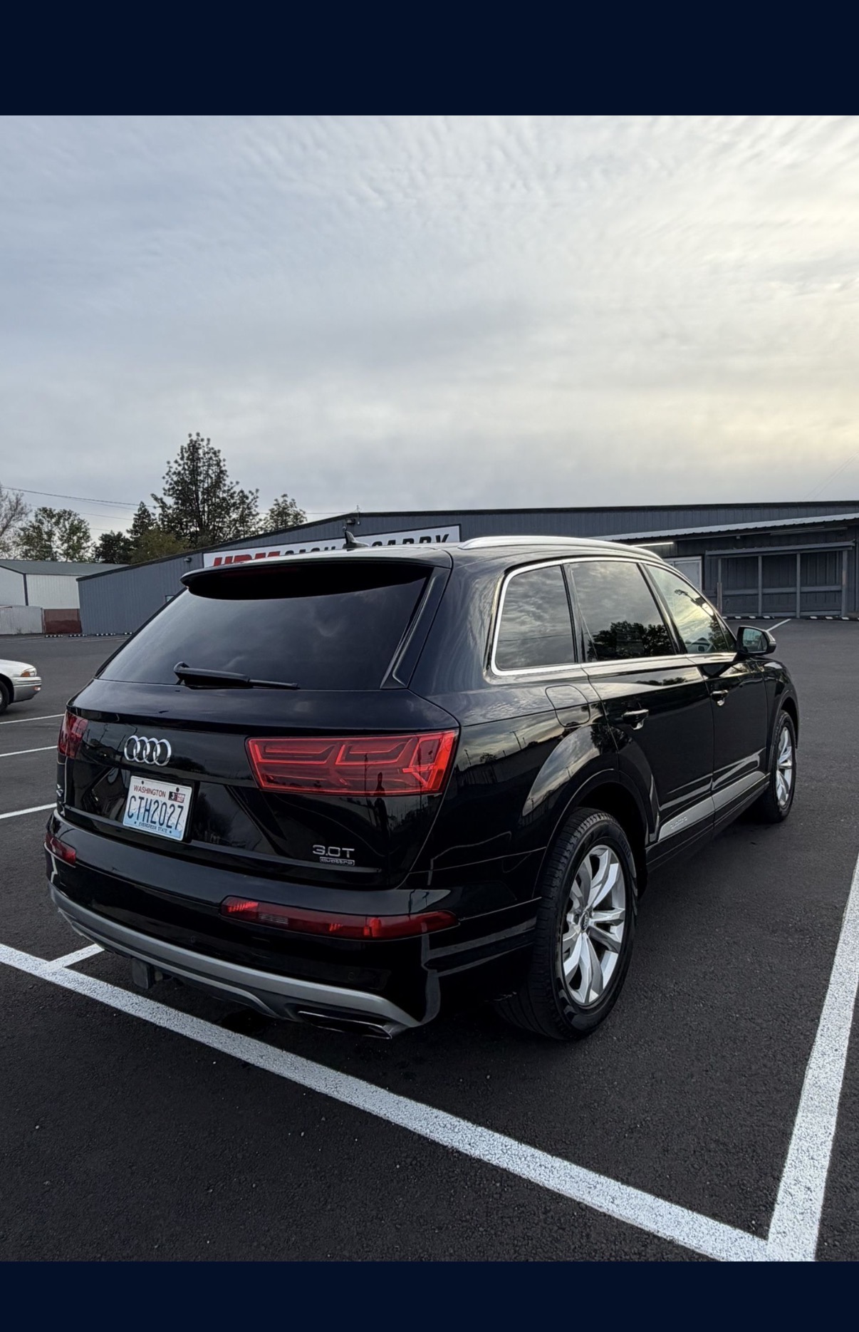 Used 2017 Audi Q7 3.0T Premium Plus AWD/4WD image 5
