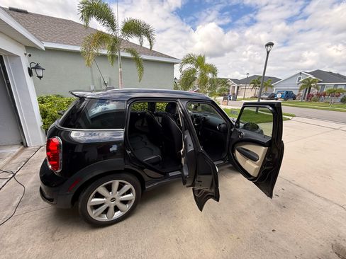 Used 2014 MINI Cooper Countryman S FWD image 9