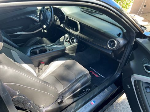 Used 2016 Chevrolet Camaro LT image 12