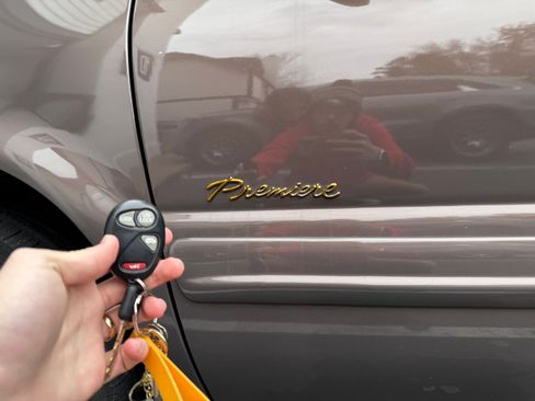 Used 2001 Oldsmobile Silhouette Premiere w/ Gold Pkg image 14