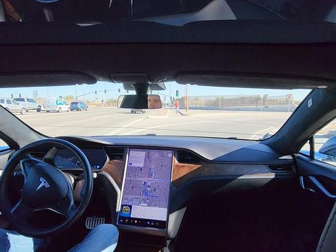 Used 2019 Tesla Model S Performance image 20