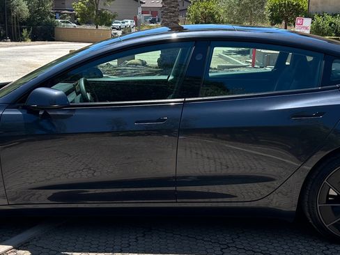 Used 2024 Tesla Model 3 Performance AWD/4WD image 1