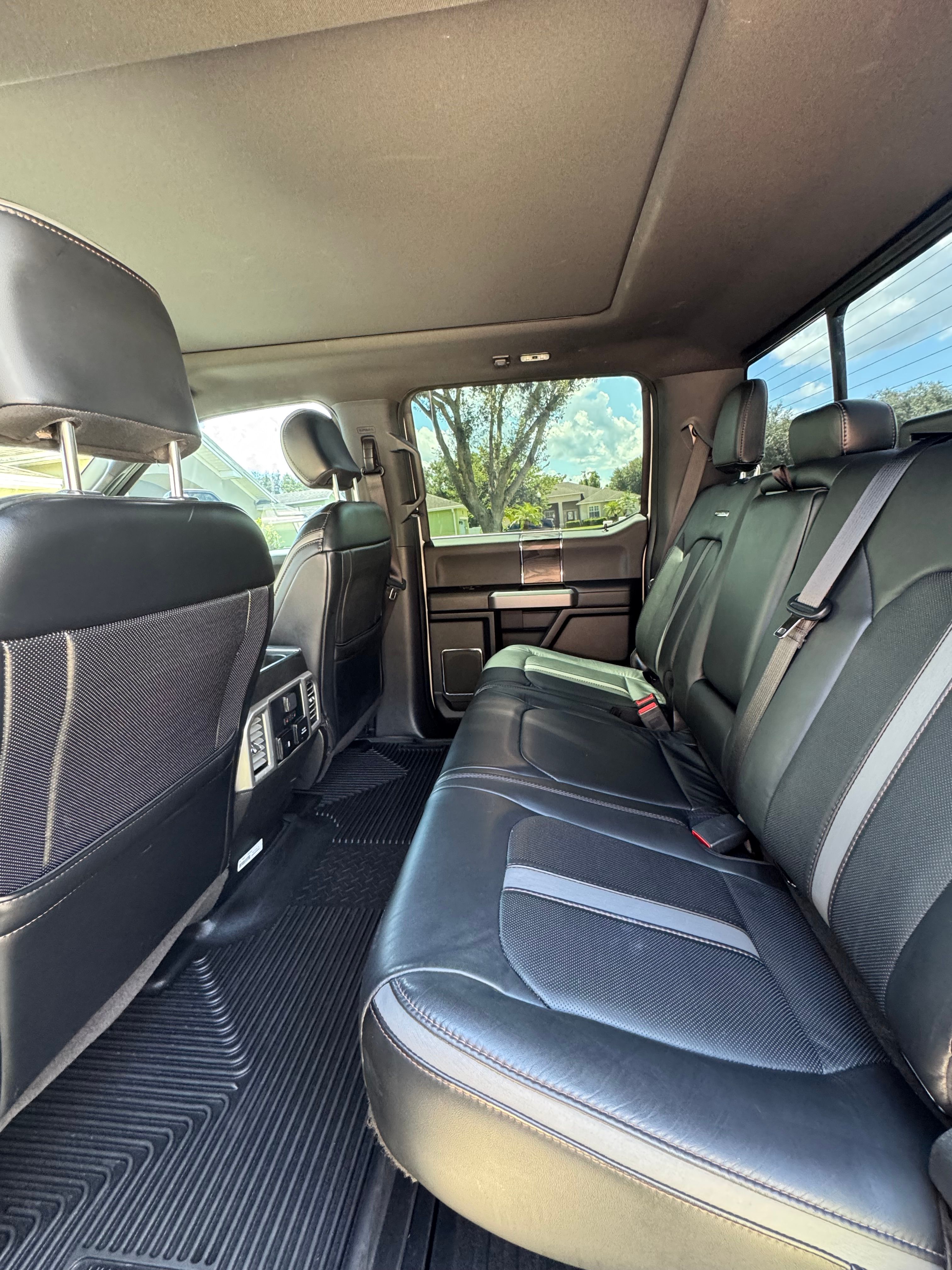 Used 2019 Ford F250 Platinum w/ Platinum Ultimate Package AWD/4WD image 22