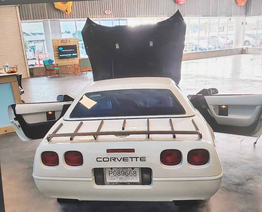 Used 1993 Chevrolet Corvette Convertible RWD image 10