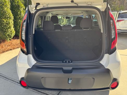 Used 2015 Kia Soul EV image 9