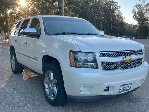 Used 2013 Chevrolet Tahoe LTZ image 6