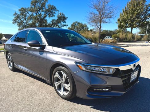 Used 2019 Honda Accord EX image 1