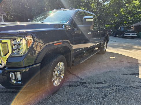 Used 2023 GMC Sierra 2500 Denali w/ Denali Ultimate Package image 5