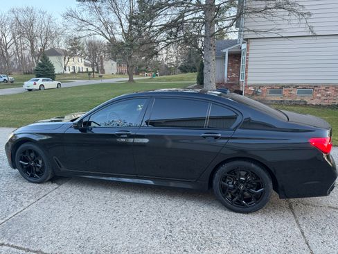 Used 2019 BMW 740i xDrive image 5