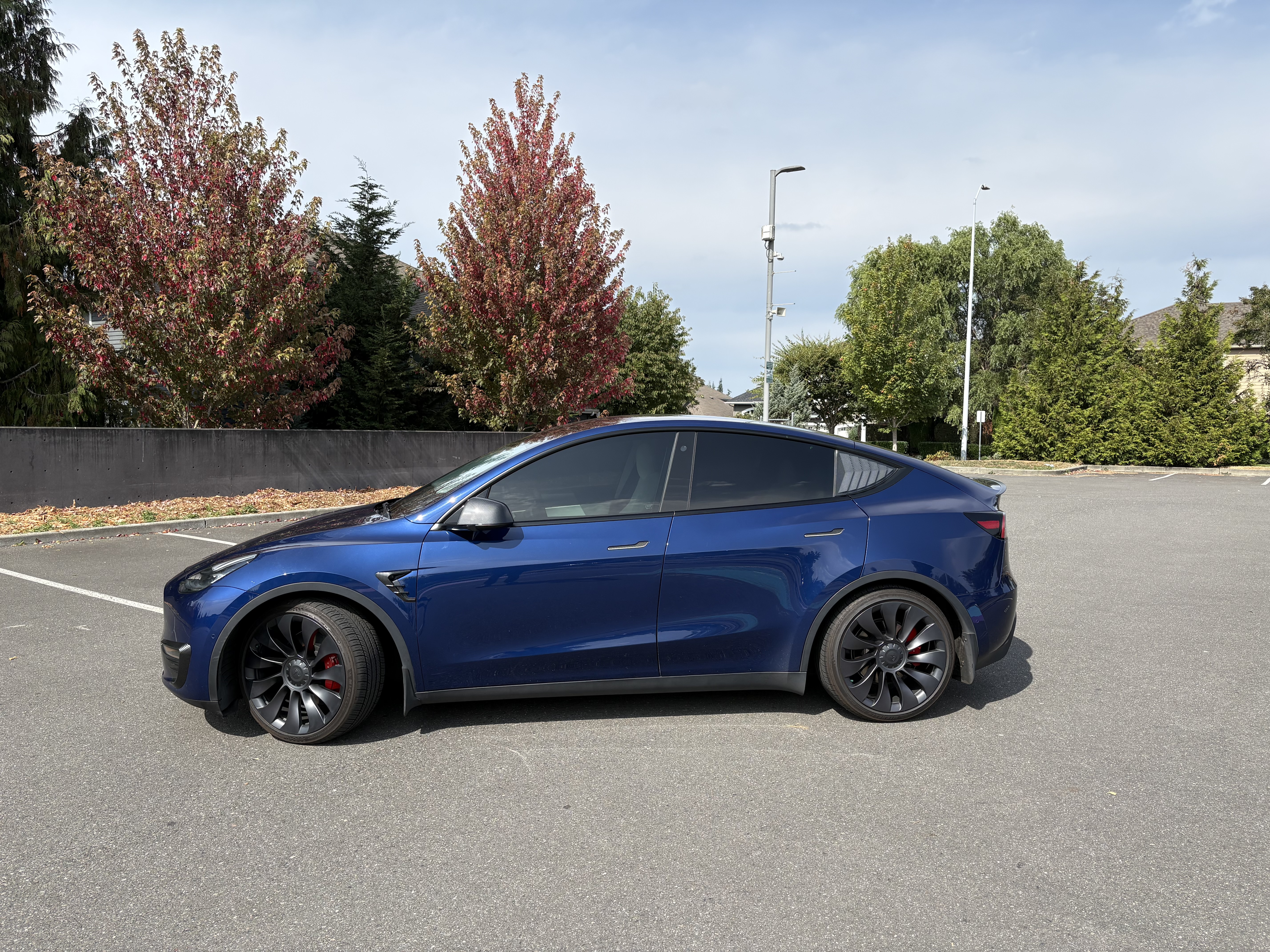 Used 2021 Tesla Model Y Performance AWD/4WD image 5