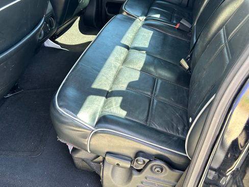 Used 2007 Lincoln Mark LT 4x4 image 12