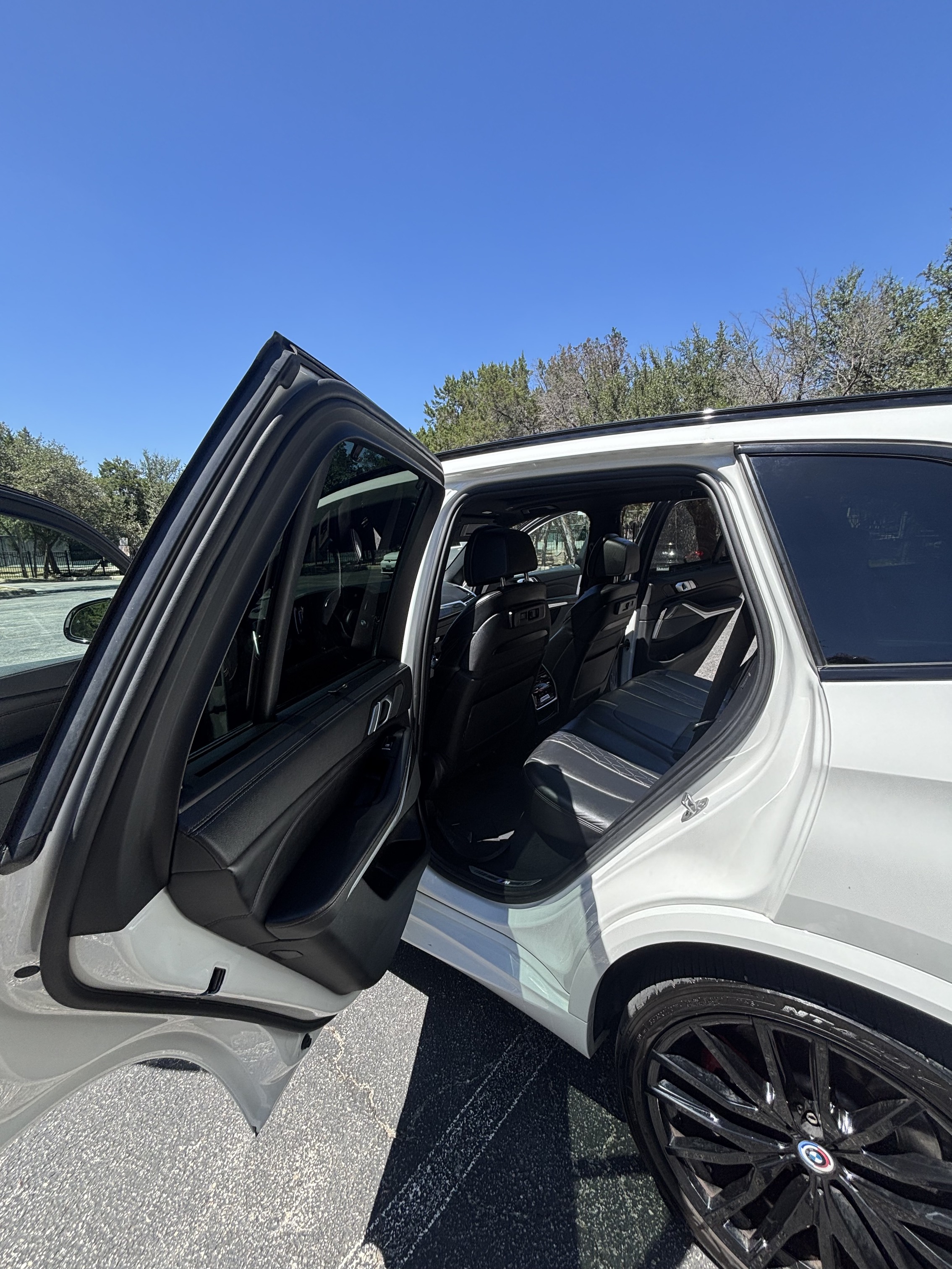 Used 2023 BMW X5 M50i w/ Executive Package AWD/4WD image 12