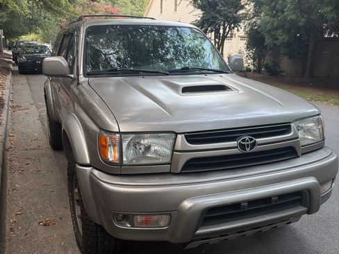 Used 2002 Toyota 4Runner SR5 w/ Sport Edition AWD/4WD image 1