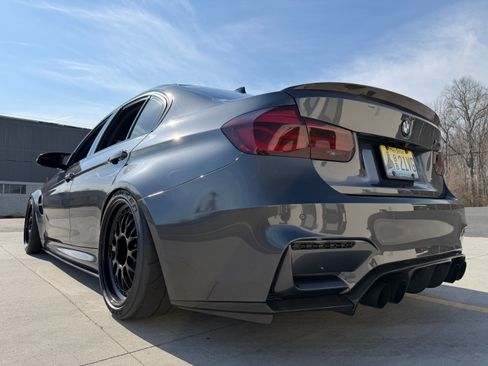 Used 2018 BMW M3 w/ Competition Package RWD image 6