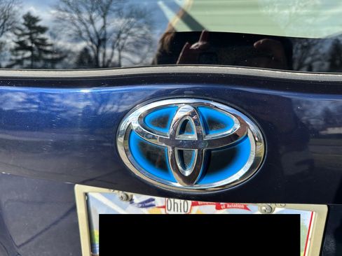 Used 2013 Toyota Prius Three image 25