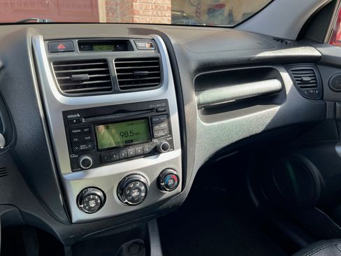 Used 2009 Kia Sportage EX w/ Luxury Pkg image 17