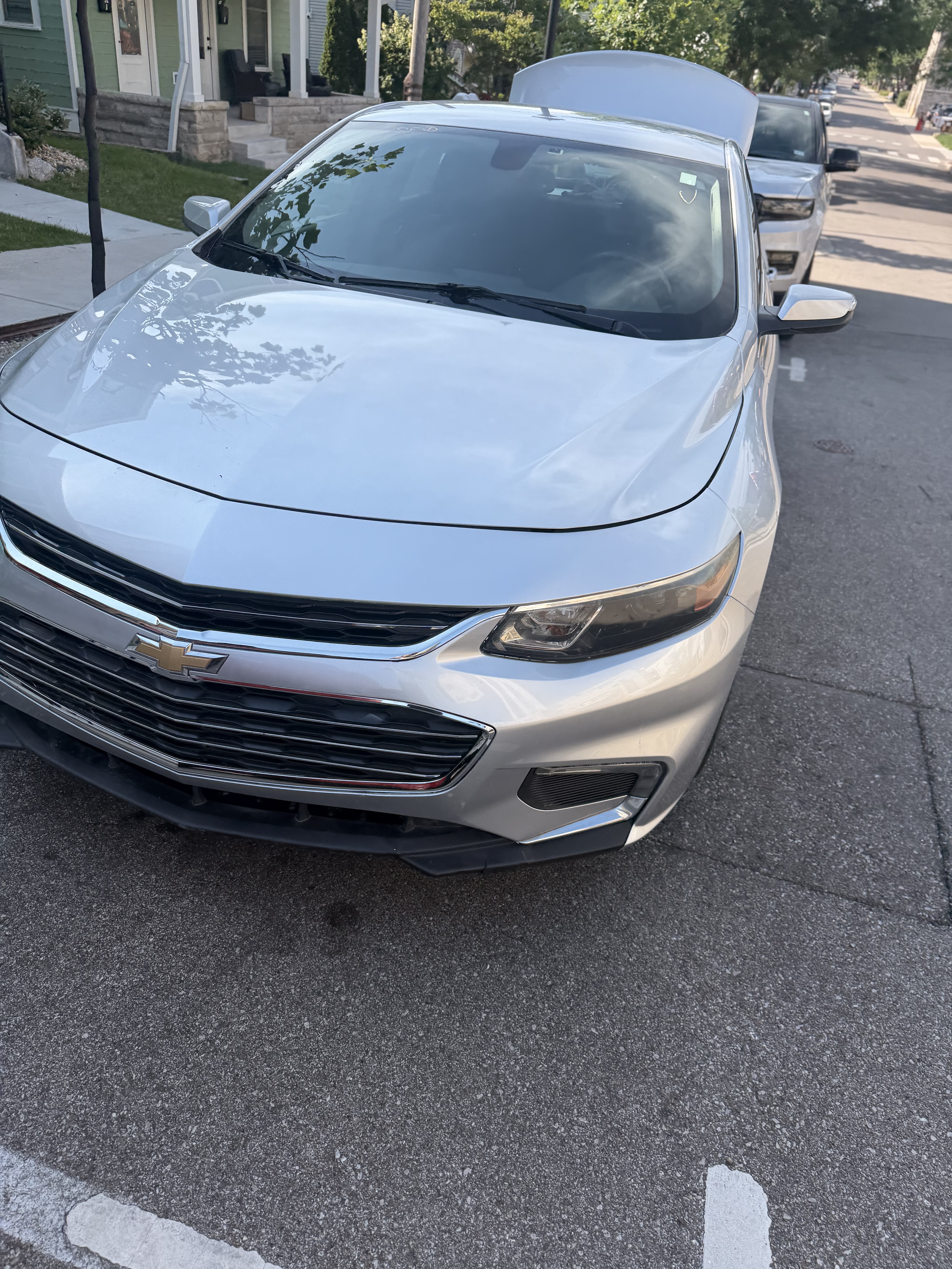 Used 2017 Chevrolet Malibu LT FWD image 13