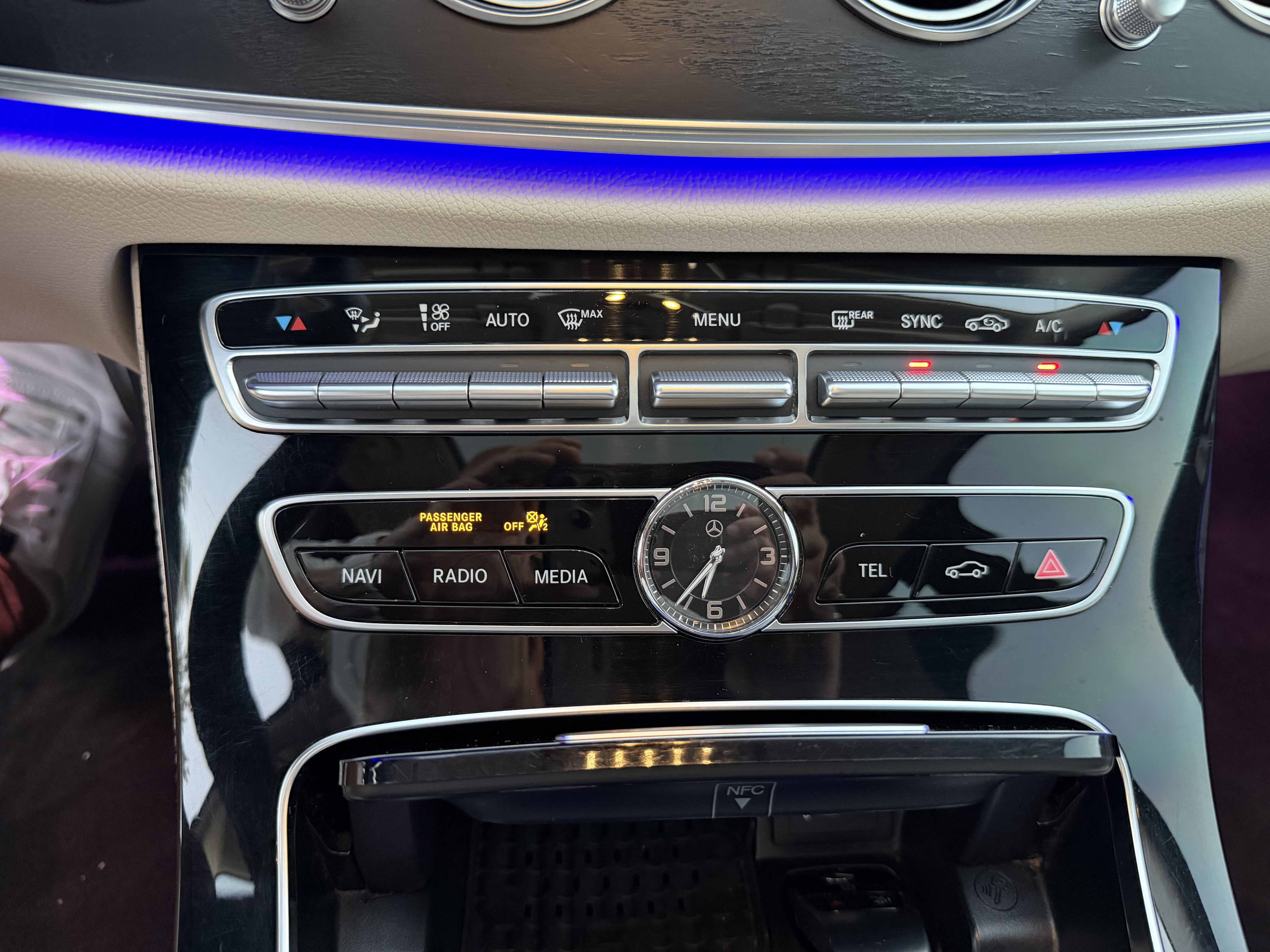 Used 2017 Mercedes-Benz E 300 4MATIC image 6