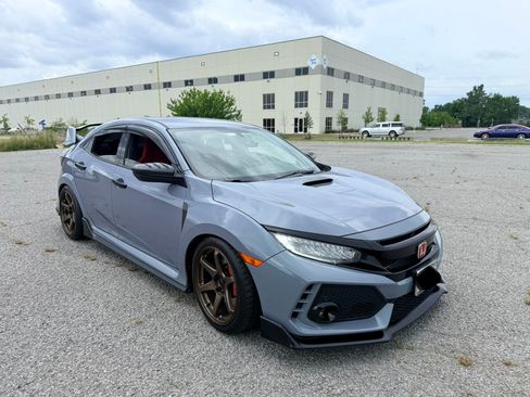 Used 2019 Honda Civic Type R image 2