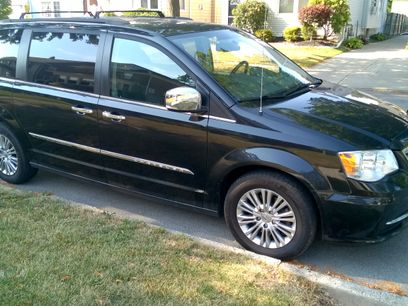 Used 2015 Chrysler Town & Country Touring-L w/ Driver Convenience Group
