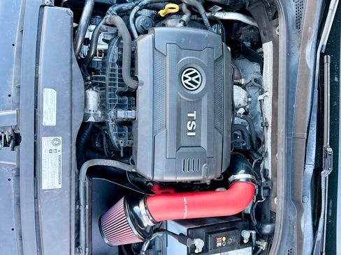 Used 2016 Volkswagen Golf S image 16