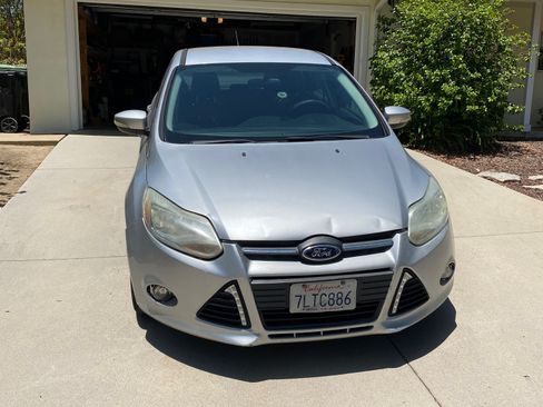 Used 2013 Ford Focus SE FWD image 12