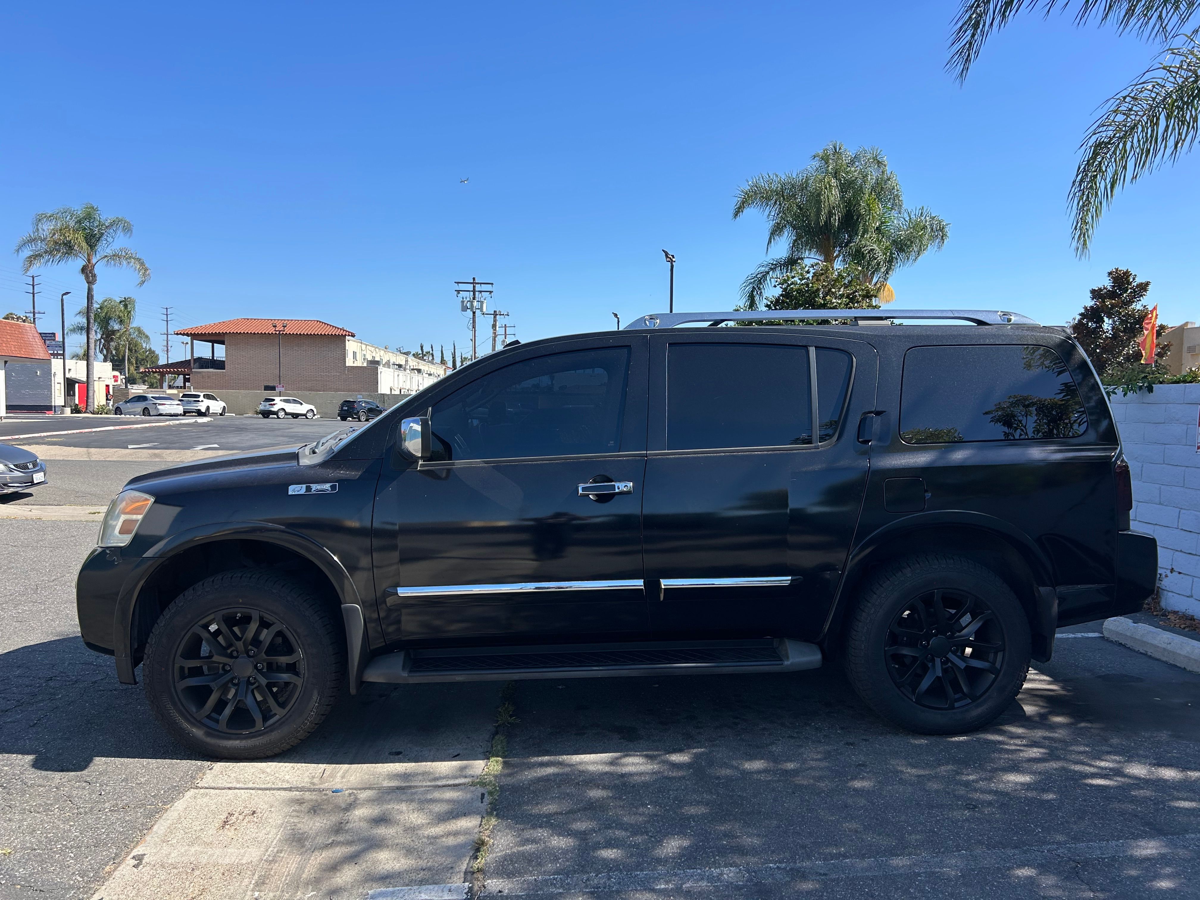 Used 2010 Nissan Armada Platinum w/ Captain Seat Pkg RWD image 6