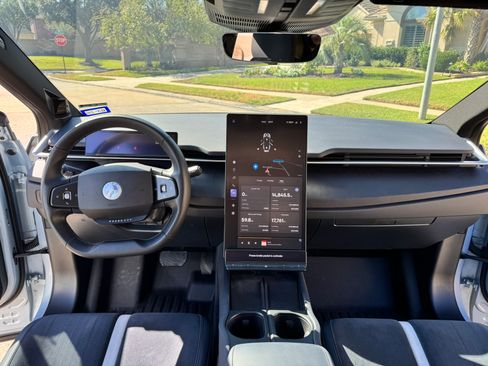 Used 2023 Fisker Ocean One image 13