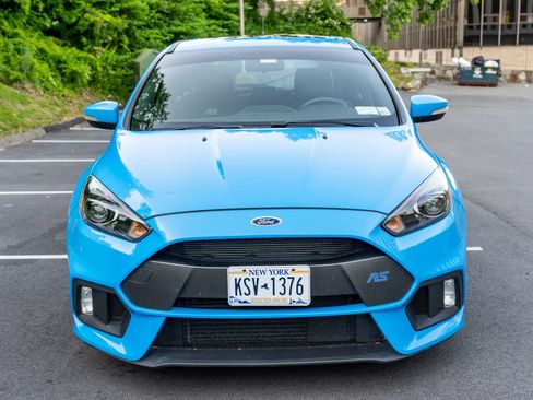 Used 2017 Ford Focus RS AWD/4WD image 2