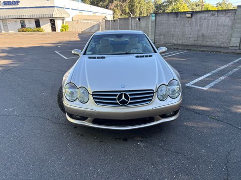 Used 2004 Mercedes-Benz SL 500 image 2