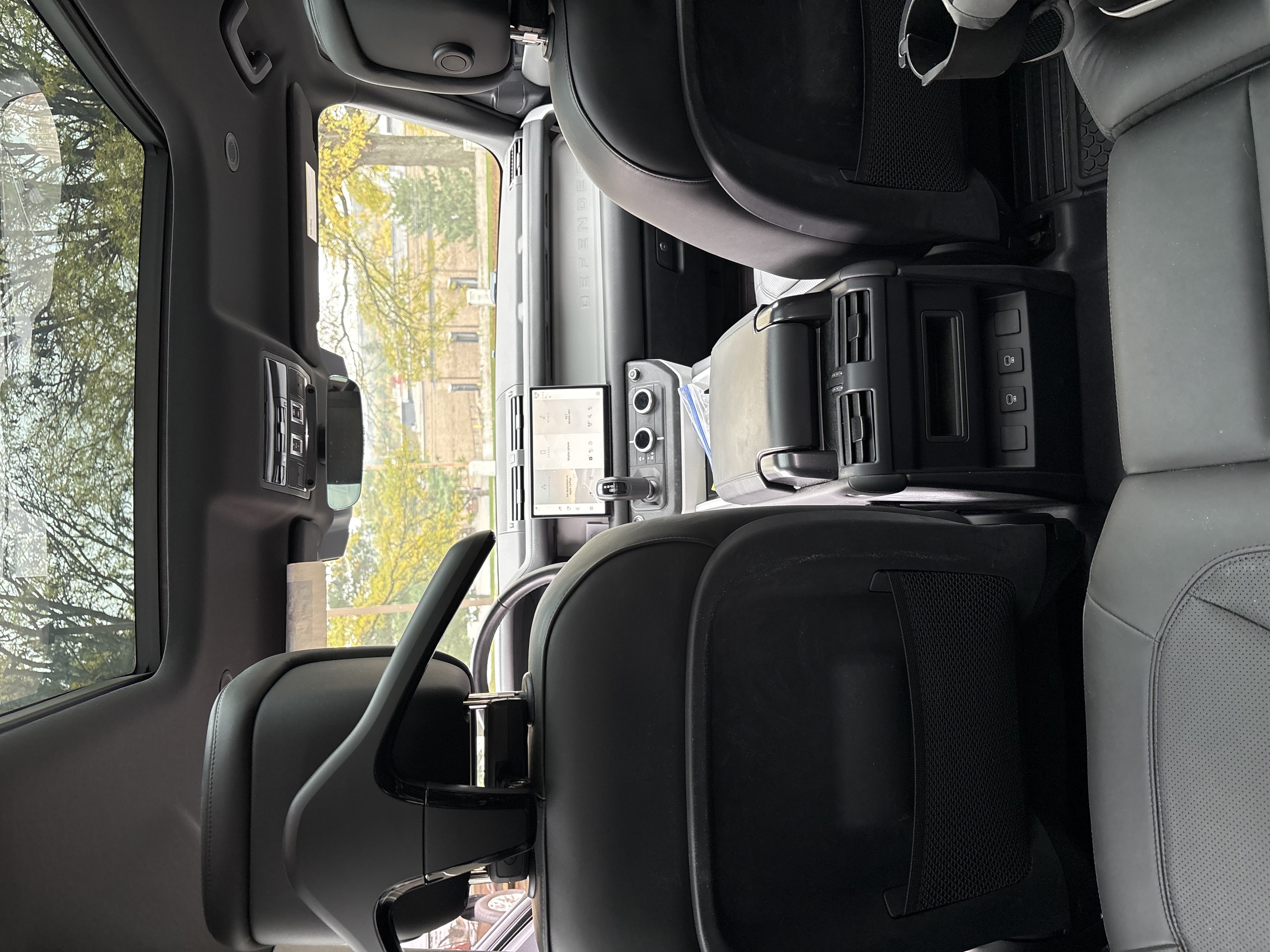 Used 2025 Land Rover Defender 110 S AWD/4WD image 14