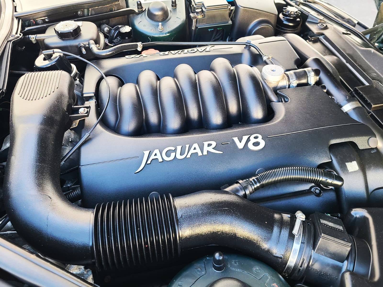 Used 1998 Jaguar XK8 Convertible RWD image 24
