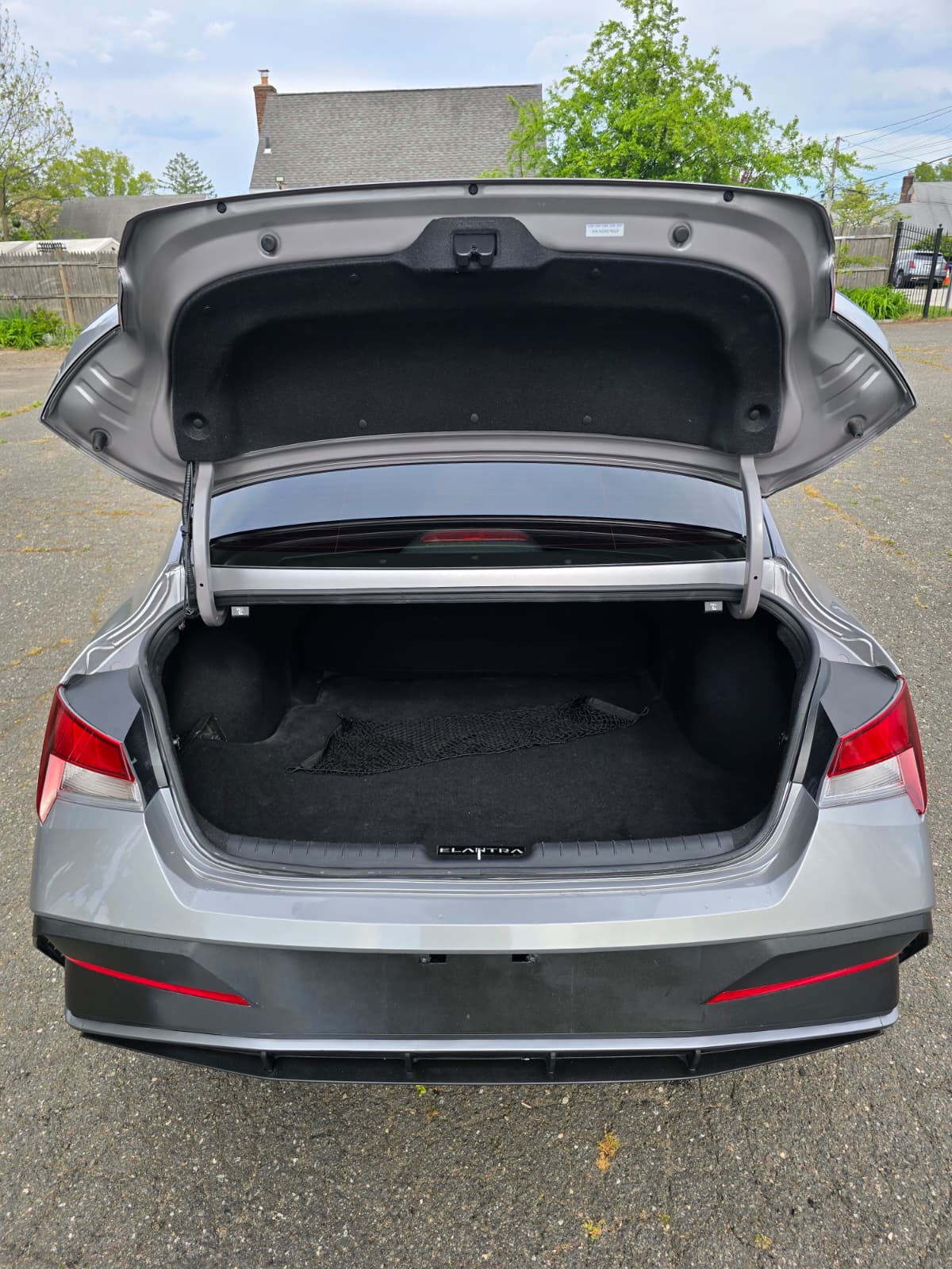 Used 2025 Hyundai Elantra Sport FWD image 13