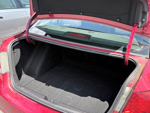 Used 2014 Chevrolet Cruze LT FWD image 17