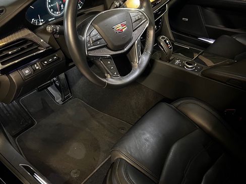 Used 2020 Cadillac CT6 V image 4