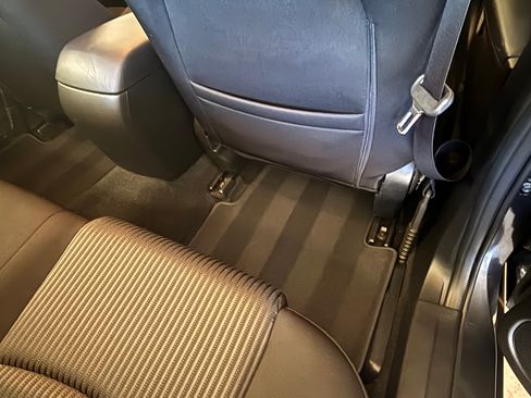 Used 2014 MAZDA MAZDA3 i Touring w/ Technology Package image 19