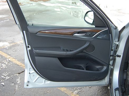 Used 2018 BMW X3 xDrive30i image 15