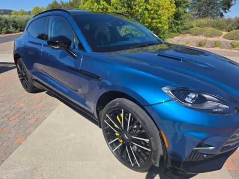 Used 2023 Aston Martin DBX 707 image 10