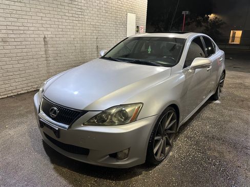 Used 2009 Lexus IS 250 w/ Premium Pkg RWD image 7