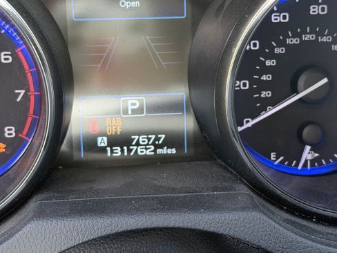 Used 2017 Subaru Outback 2.5i Limited AWD/4WD image 7