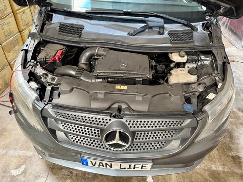 Used 2016 Mercedes-Benz Metris Passenger image 19