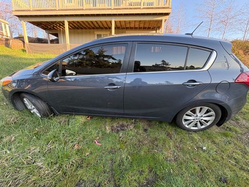 Used 2015 Kia Forte EX image 4