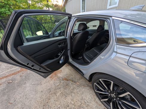 Used 2024 Honda Accord Touring image 22